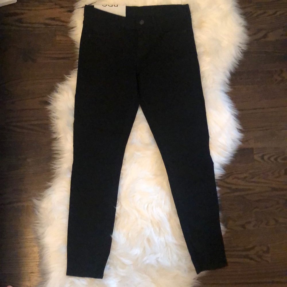 BDG mid rise twig black jeans